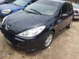 A picture of Peugeot 307 Manual Transmission for sale Clean body and clean