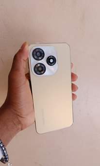A picture of TECNO Spark 20c 256gb Rom 8gb Ram Watsapp call 256704870817