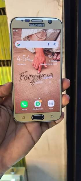 A picture of Samsung galaxy s6 32