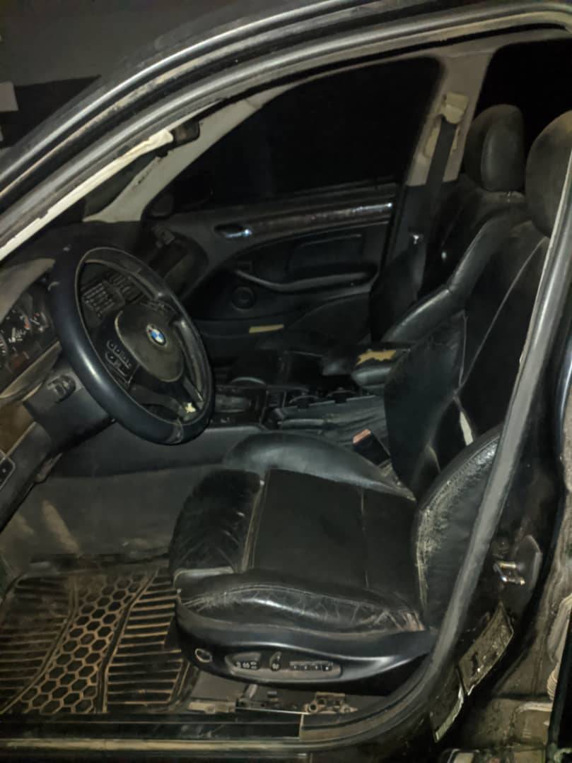 A picture of BMW 325I