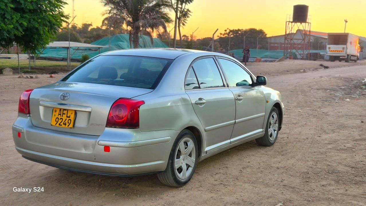 used toyota avensis
