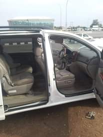 A picture of Toyota Sienna 2008