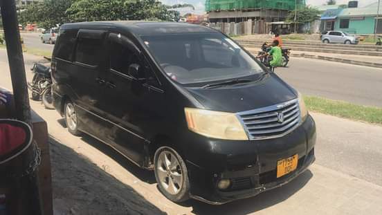 A picture of Toyota Alphard for sell