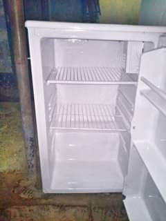 A picture of Friji Mlango Mmoja