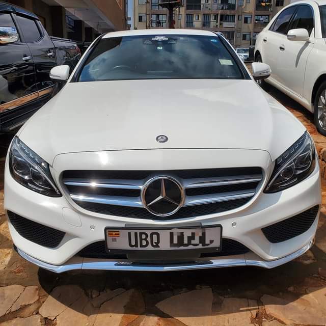 A picture of C200 2017 90M