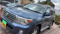 A picture of V8 V8 V8 0627544832 tsap kawaida