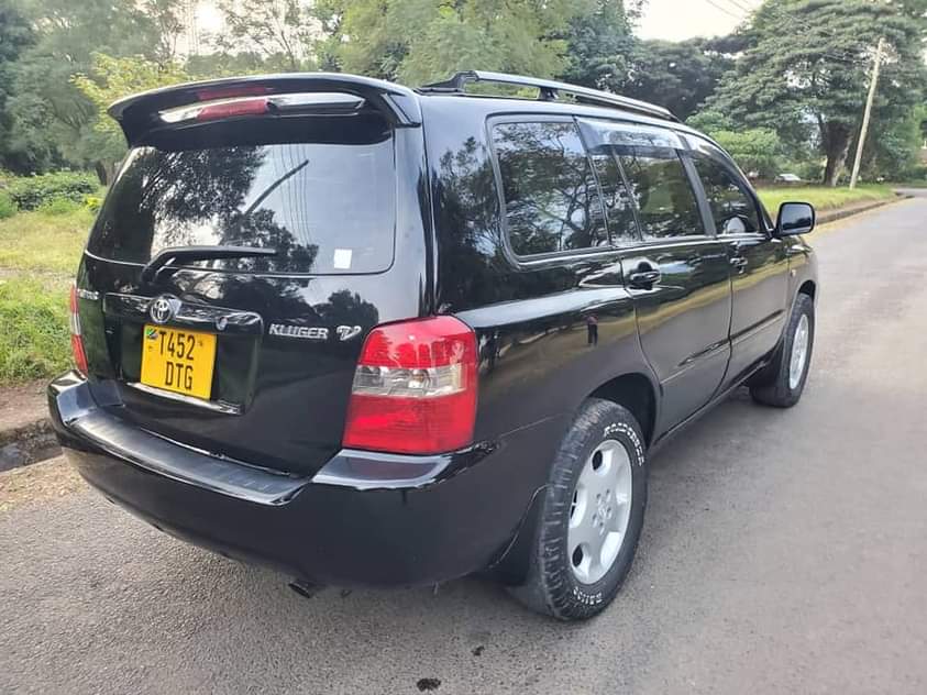 A picture of Toyota kluger