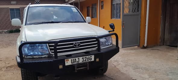 A picture of Toyota land cruiser 100 series diesel for sale 55m