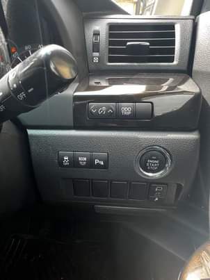 A picture of Toyota vellfire