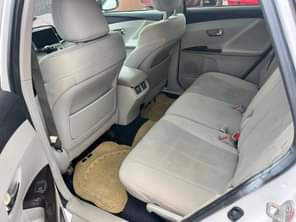 A picture of VENZA 2012 FOR SERIOUS BUYERS Clean 4plugs venza 2012 Tokumbo