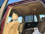 A picture of Abeg make una no load this car make we just