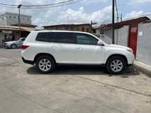 A picture of Tokunbo Toyota Highlander 2012