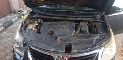 A picture of Toyota Avensis 2012