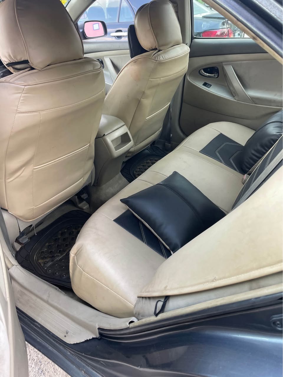 A picture of Toyota Camry LE