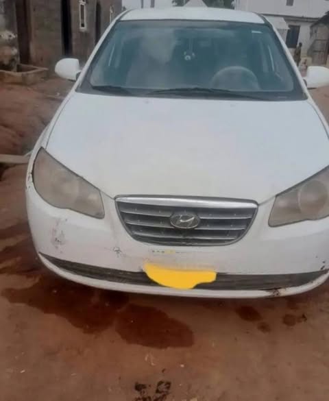 A picture of Ipaja hyundai elentra 08 automatic