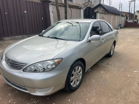A picture of Camry 2006