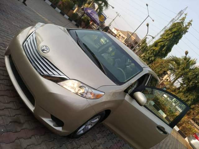A picture of Tokumbo Toyota Sienna XLE