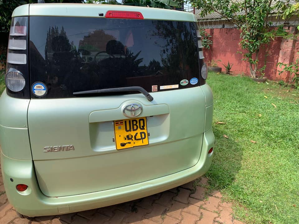 A picture of Sienta quick sale. 23m. Call whatsapp 0703829297