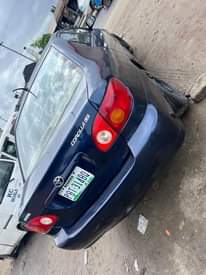 A picture of 2004 TOYOTA COROLLA