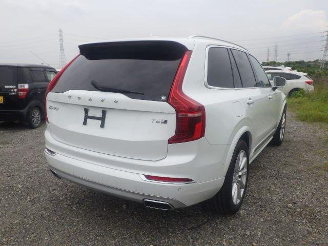 A picture of 2018 Volvo xc90 inscription