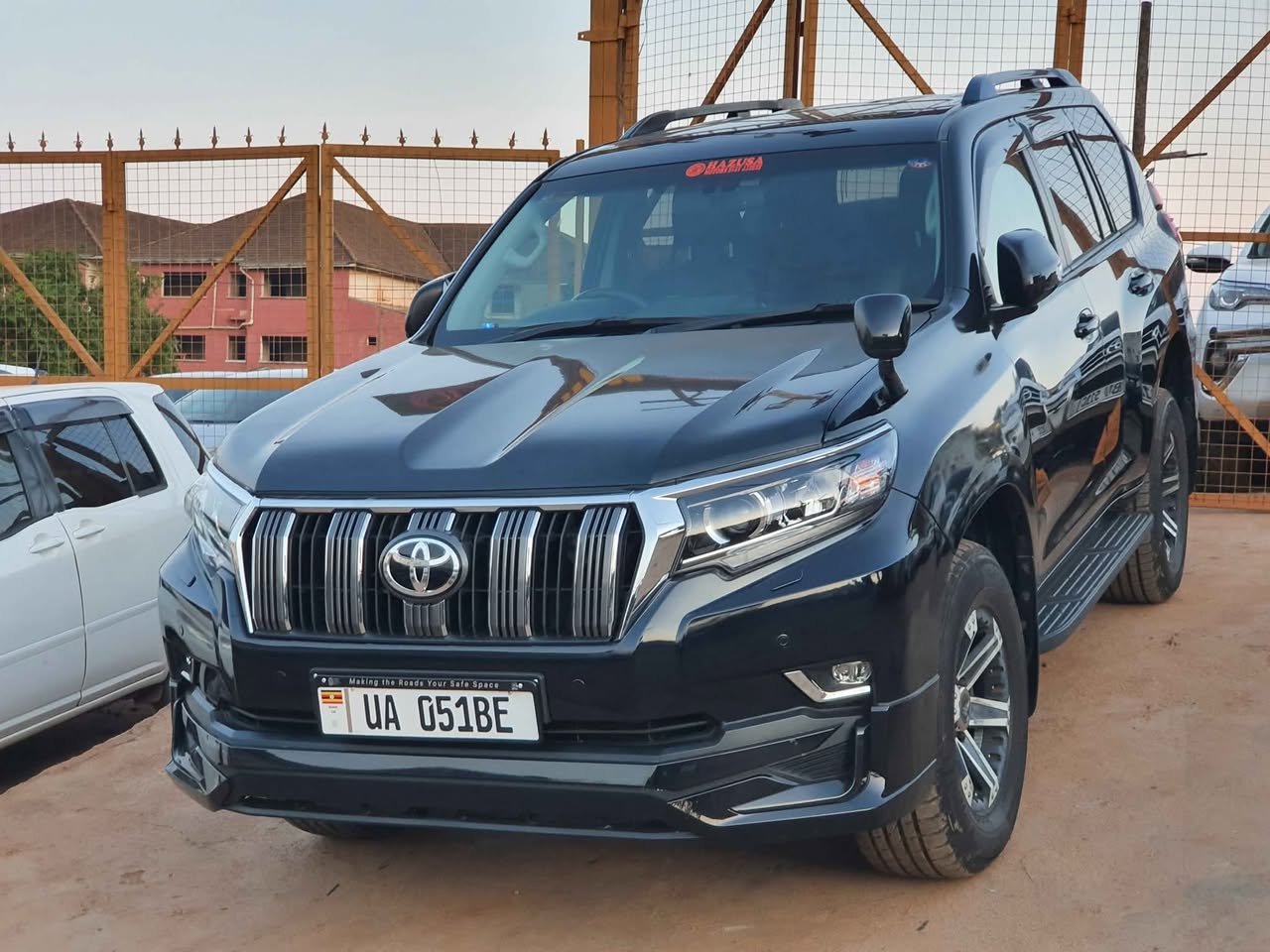 A picture of Land cruiser with 2018 face in perfect condition buy and