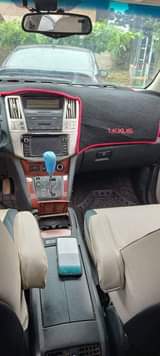 A picture of 2005 Lexus Rx330