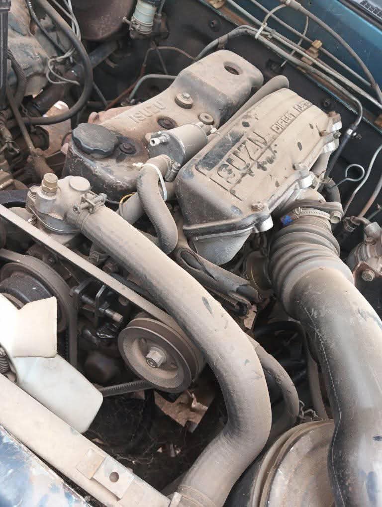 classifieds/cars isuzu