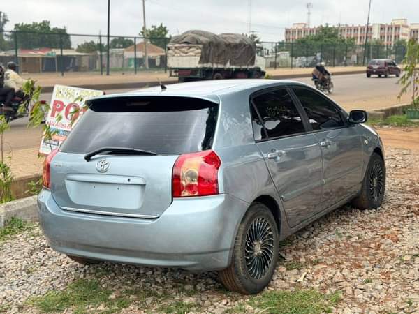 A picture of SARI SARI SUPER CLEAN TAYOTA COROLLA OBAMA 2004 MODEL AUTOMATIC