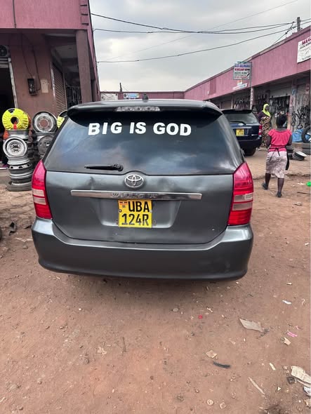 A picture of Toyota wish 10m
