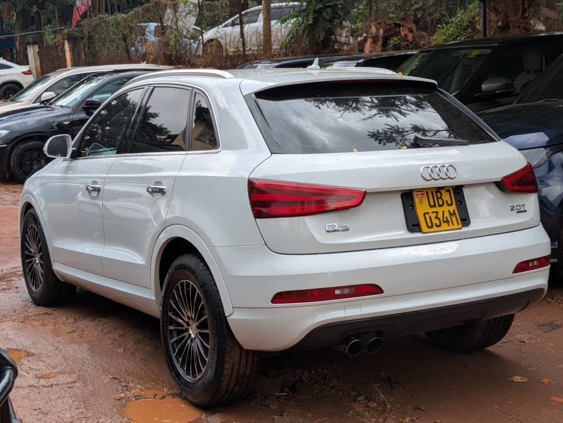 A picture of AUDI Q3 2014