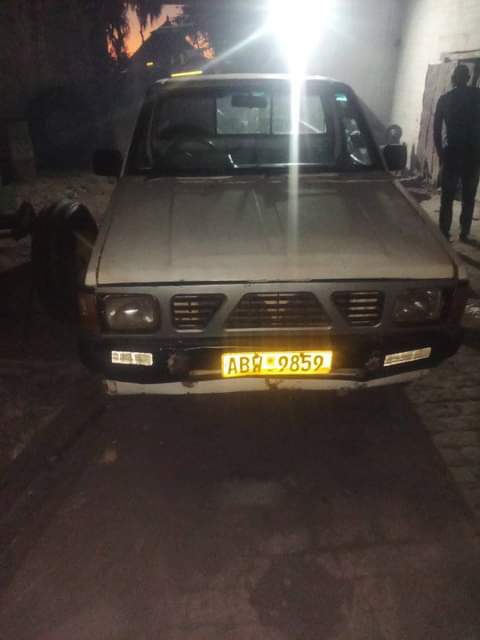 used nissan hardbody