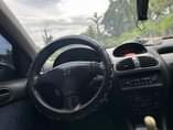 A picture of Peugeot 206