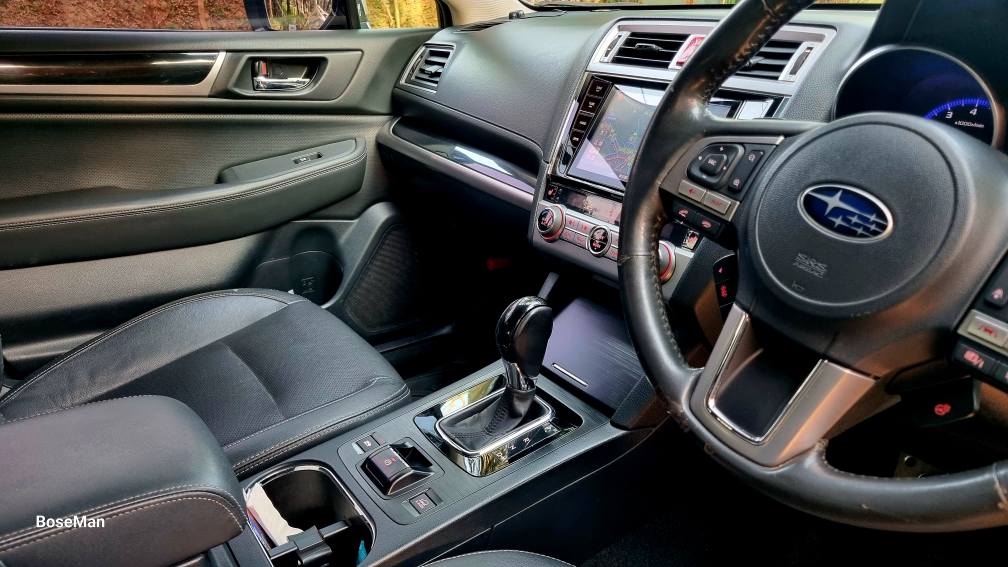 A picture of Subaru Outback 2017