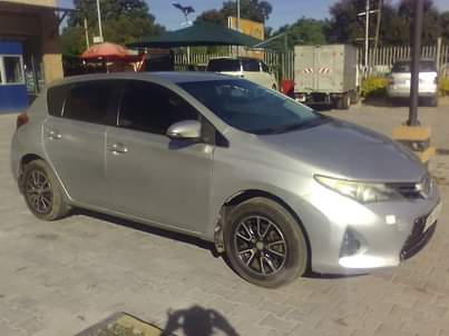 toyota auris