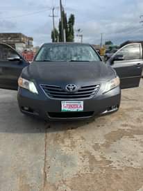 A picture of Toyota Camry 07.