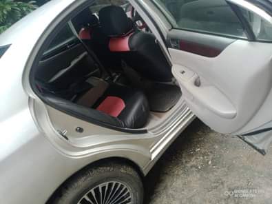 A picture of ES Lexus 330 up for sale Engine has metal noise