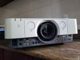A picture of KIMBIA UPATE PROJECTOR USED FROM UK KWA BEI RAHISI LAKI