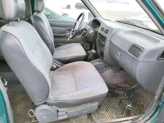 A picture of Nissan pickup
