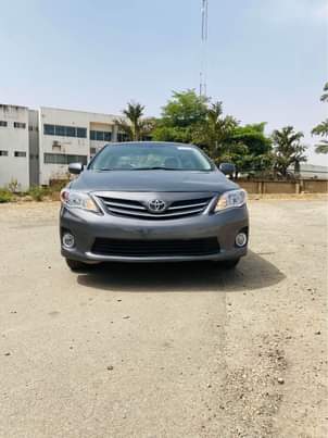 A picture of TOYOTA COROLLA