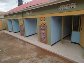 houses hoima