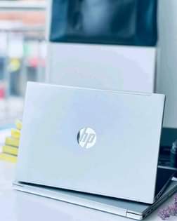 A picture of HP pavilion aero 13