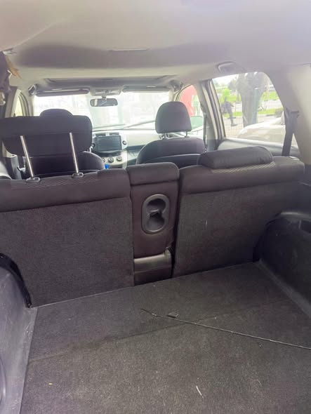 A picture of Toyota Rav4 2008 v6 engine