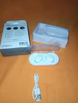 A picture of BLUETOOTH EARPHONE