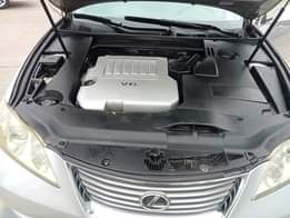 A picture of Lexus Es 350 Belgium standard first body pan Engine and