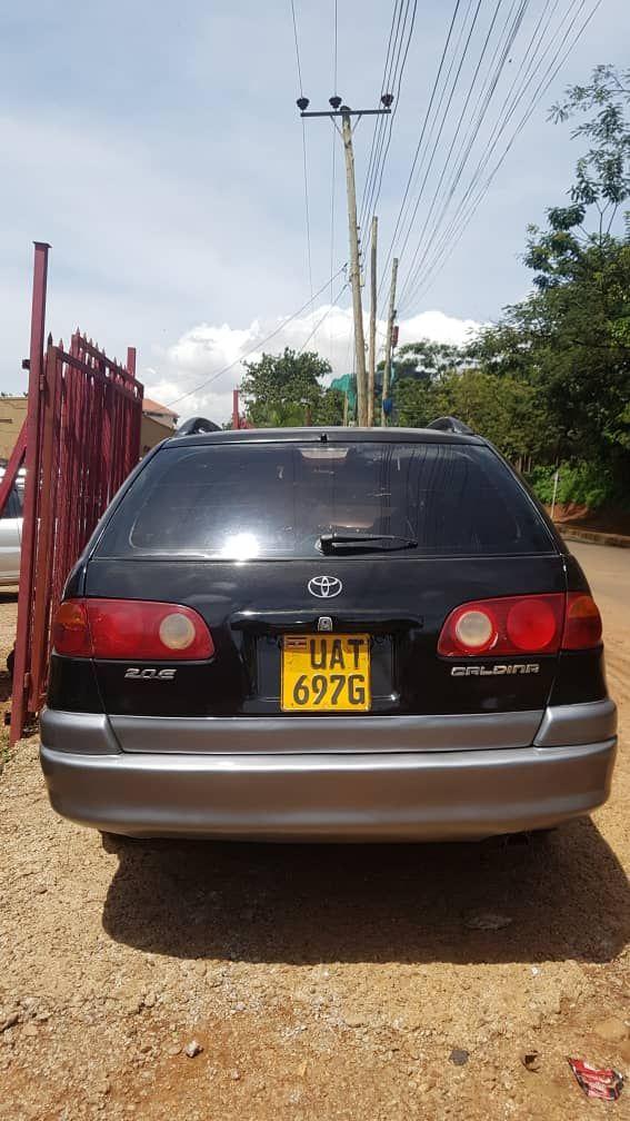 A picture of Toyota caldina