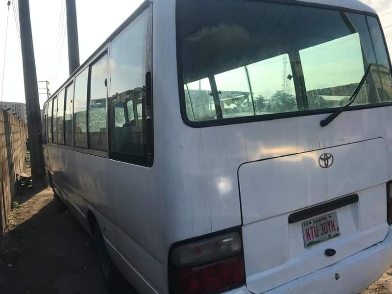 A picture of Serious buyer DM no AC engine location surulere lagos price