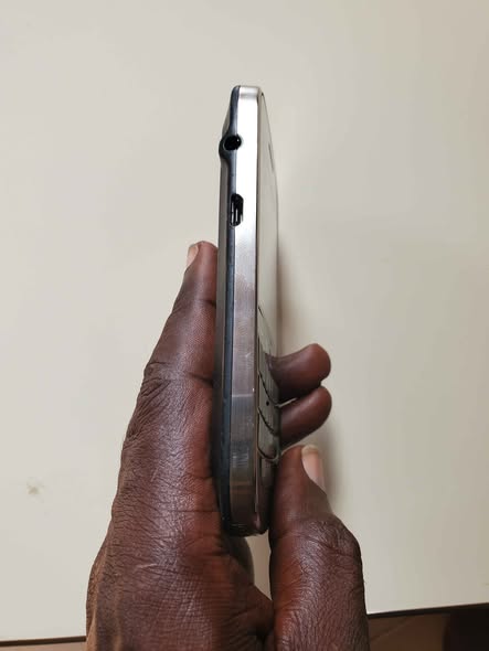A picture of Blackberry Bold 5 8gb 08164855974