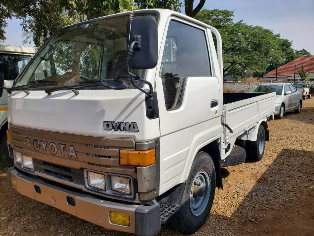 toyota dyna