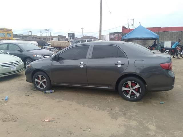 A picture of Toyota Corolla 2010 model 98 Belgium Engine n gear 100
