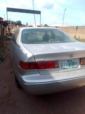 A picture of Toyota Camry evilop is available with good condition engine and